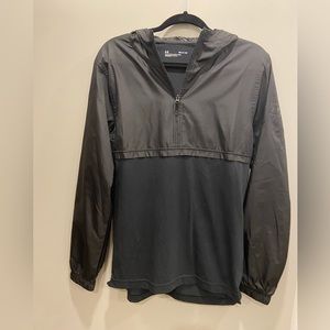 Men’s Under Armour windbreakers